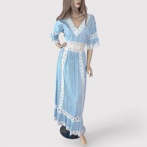 1970s Vintage Pale Blue Cotton Boho Dress‎ Crochet Lace Pin Tuck Gown Size M